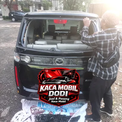 Ganti Kaca Belakang Mitsubishi Xpander - Before